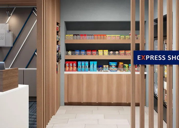 Express & Chicago West - By Ihg Hotel